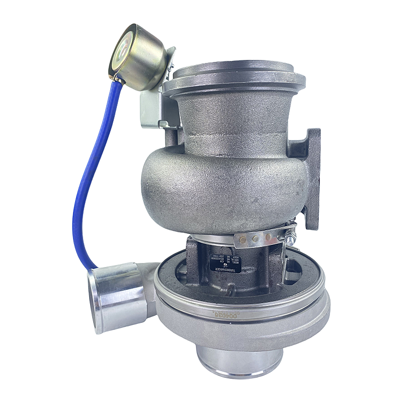 Le moteur est équipé d'un moteur à combustion interne.